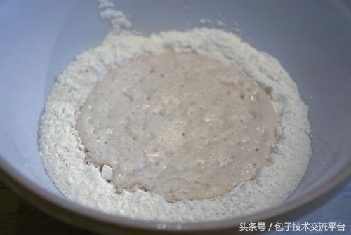 最全的包子皮培训教程，和面，发酵，擀面，捏面全齐了！