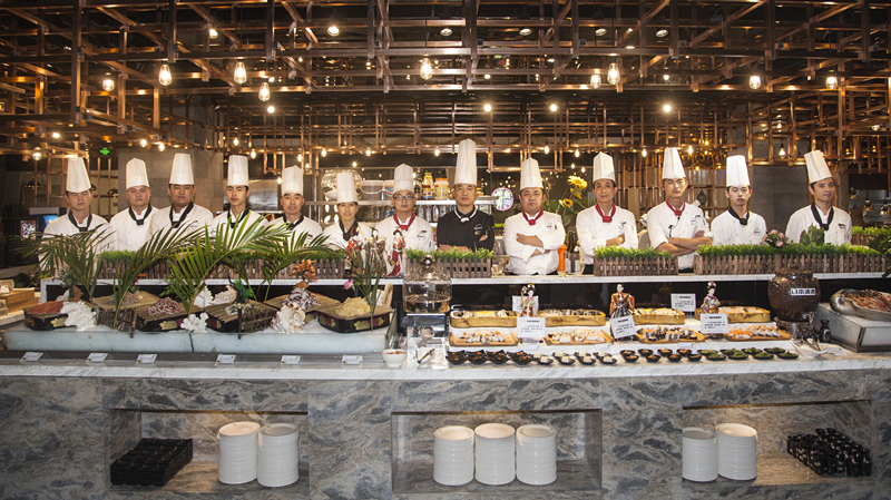 推荐理由:南京最新鲜的海鲜自助餐厅,什么叫新鲜,去吃吃他们家的