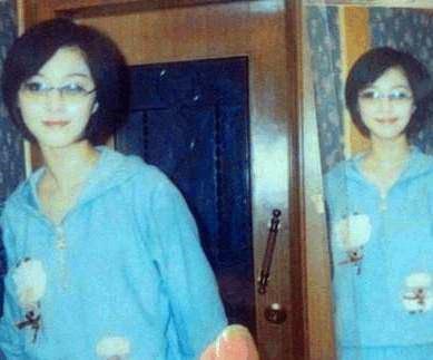 范冰冰18岁就已经出落得明艳照人，而林心如高中时常违反校纪校规