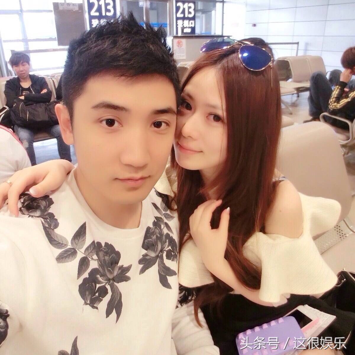 杨宗伟杨弘△杨弘虽然长得不高,但是肤白貌美又大方得体,在《百里挑一