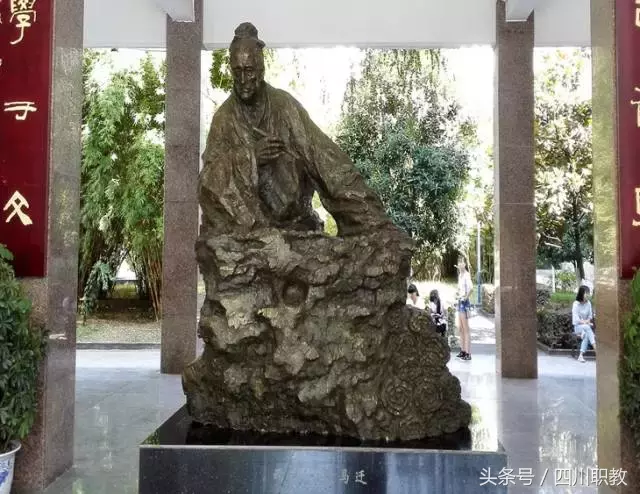 百年师范传统——川北幼儿师范高等专科学校，看学长学姐摆大学