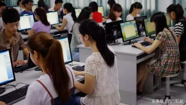 百年师范传统——川北幼儿师范高等专科学校，看学长学姐摆大学