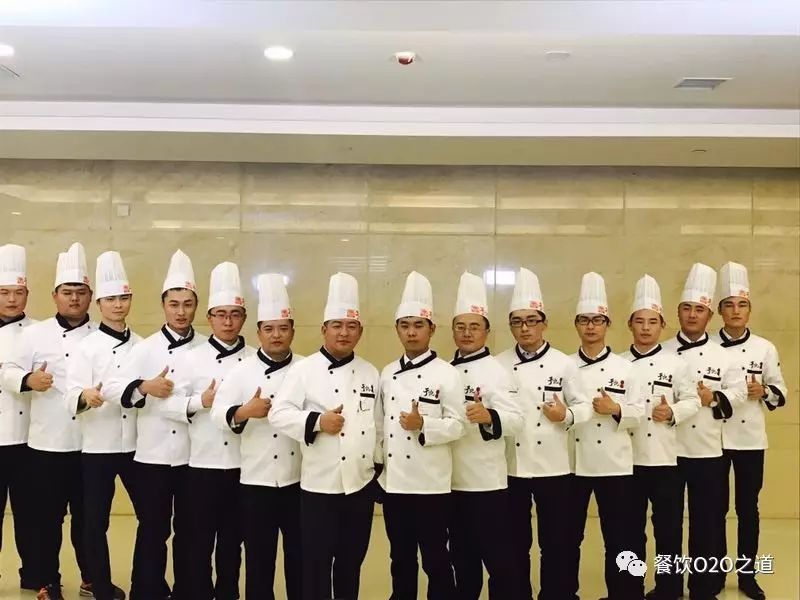 于記坊香辣蝦：蝦鍋上市第一品牌，3年如何開出730多家店？