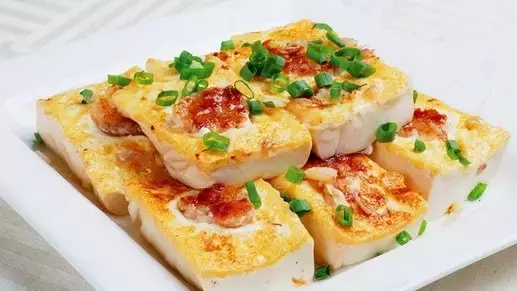 会读巽寮湾的人寥寥无几,所在这座小城有着半城山色半城湖的美誉