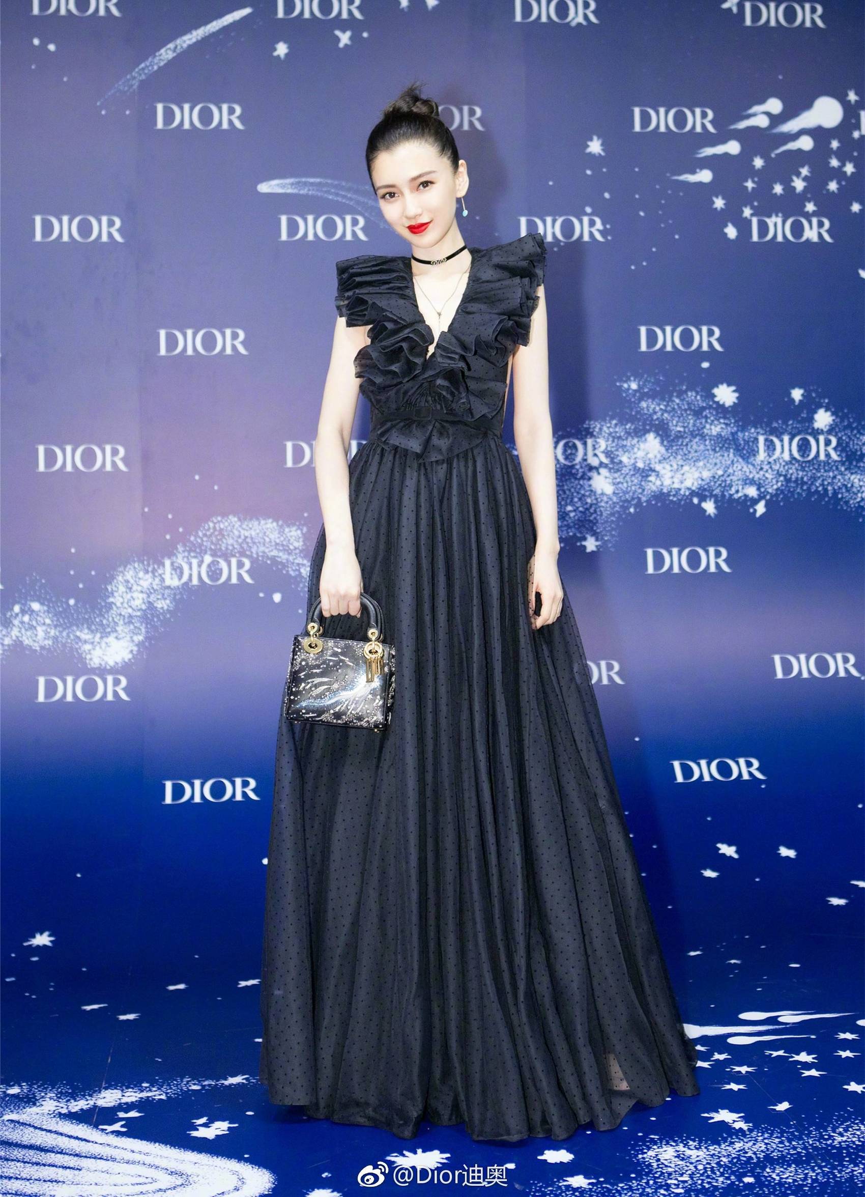 赵丽颖成为迪奥代言人,和baby地位平齐,五次pk谁才是迪奥小仙女