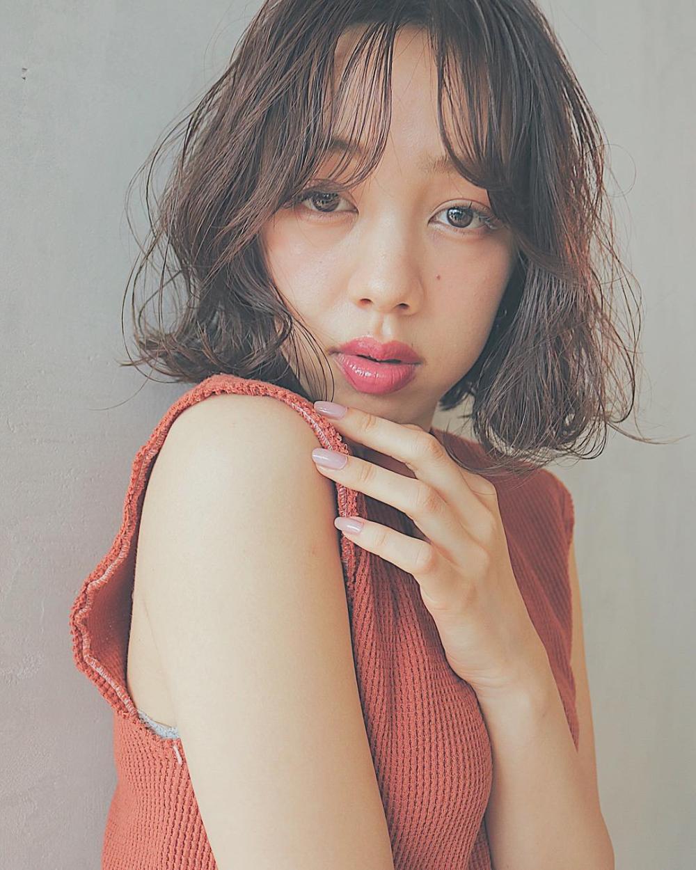 三种2017流行的雾感秋冬短发造型!让你瞬间提升女人味!