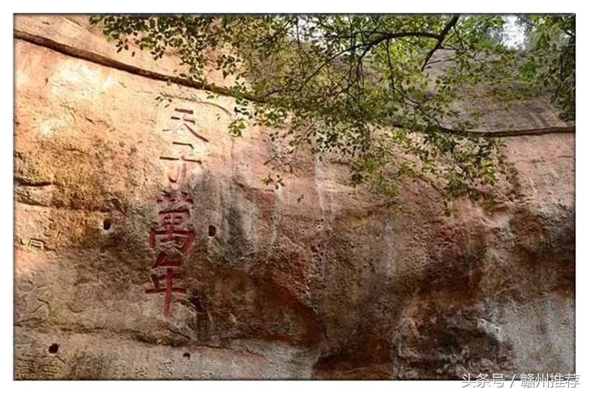 从赣州开车过去不到两小时，这里好吃的、好玩的多到爆……