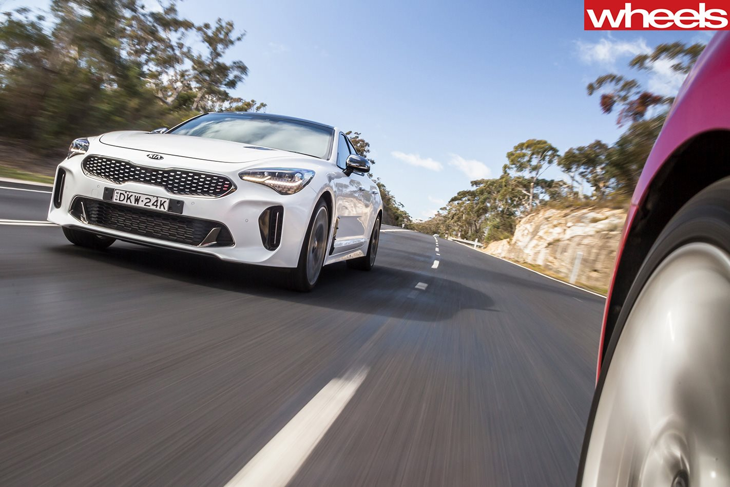 起亚毒刺gt多少钱(起亚后驱房车) - 价格百科