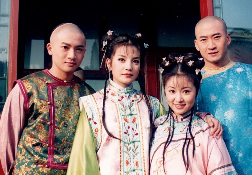 回忆《还珠格格》经典剧照,三个版本紫薇,小燕子,谁的演技最好