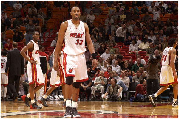 莫宁 :身高6 9.50",臂展7 6.50",差9.00英寸=22.