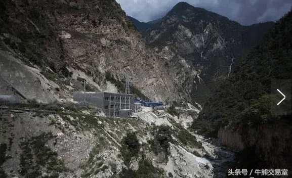 比特币矿机泡沫：疯狂时承包水电站挖矿，而今矿机显卡遭抛售！