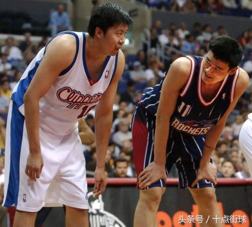 王治郅在nba哪些队(王治郅曾在NBA有多强？杨毅：当年在小牛，诺天王不一定比他厉害)