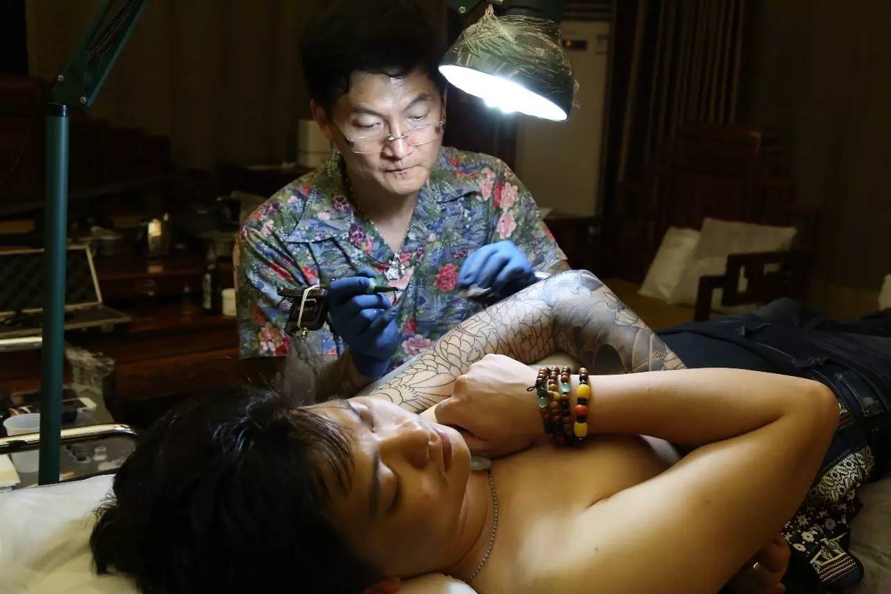 你們寫了那么多紋身的稿子，所以我到底該去哪紋身？