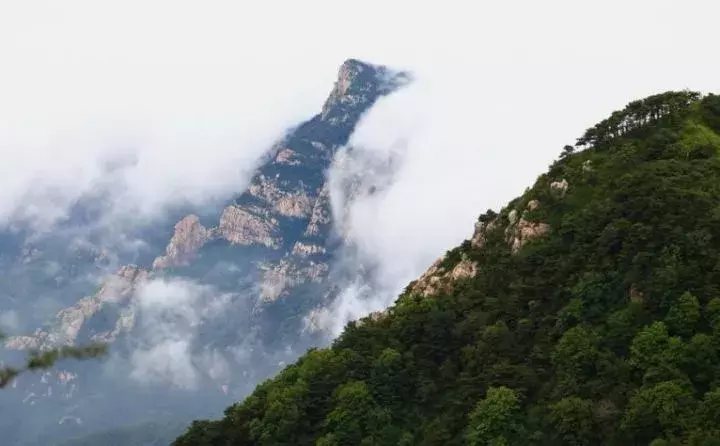 石钟乳和石笋像什么(山地科学专题营丨褶皱山、断层山、侵蚀山……还傻傻分不清楚？！)