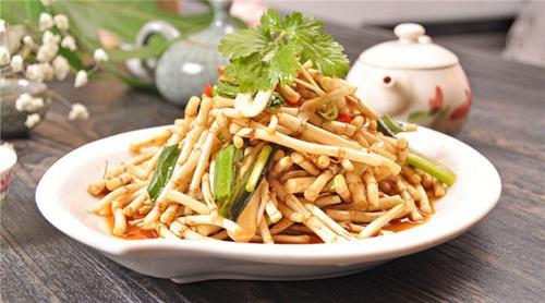 女人吃鱼腥草的好处（鱼腥草的三种美味做法）