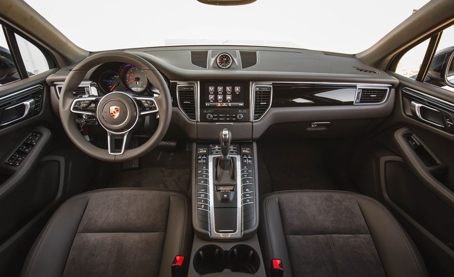 2018年奥迪SQ5 vs 2017年奔驰AMG GLC43 vs 2017年保时捷Macan S