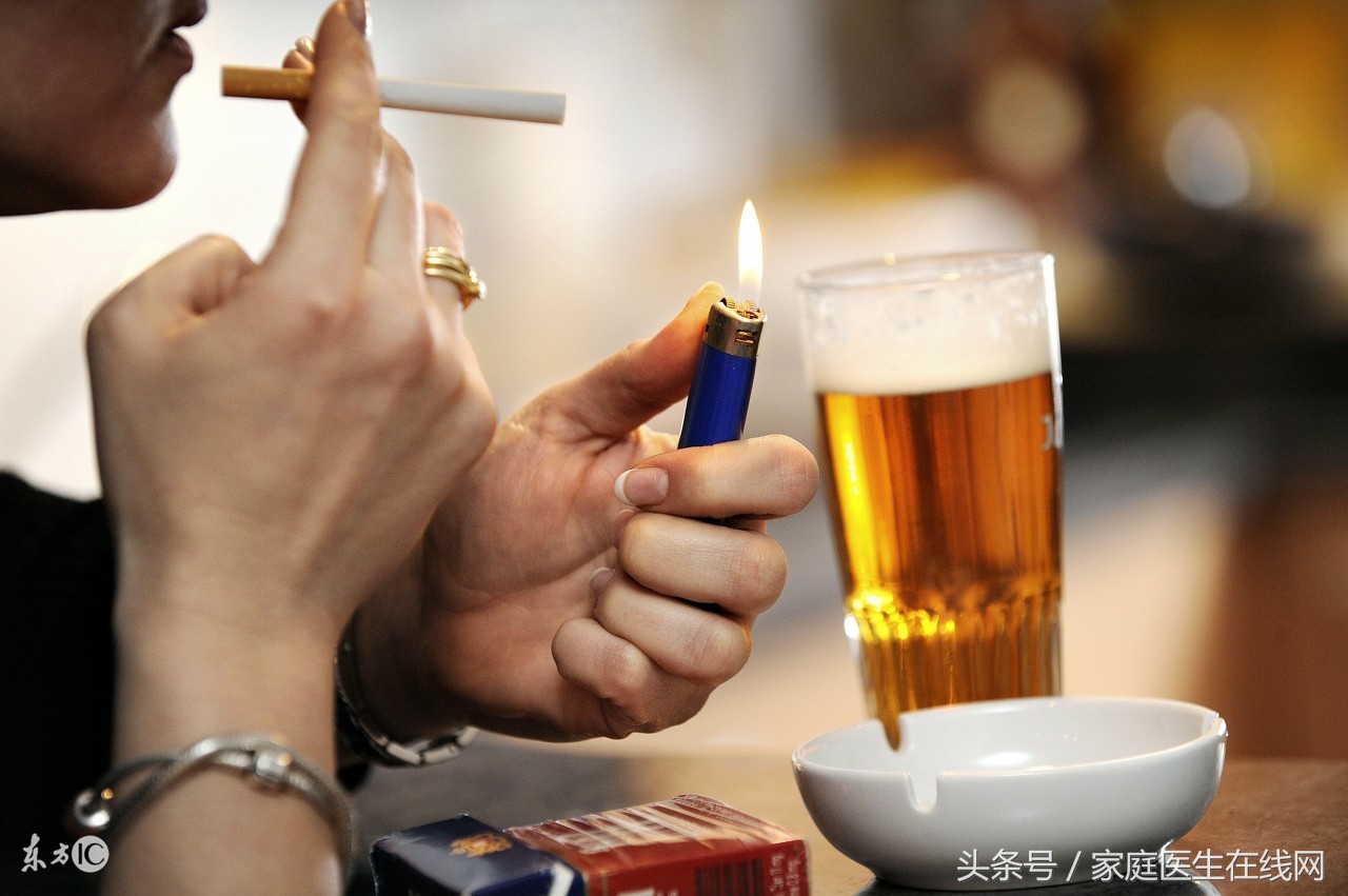 牙齿发黄怎么办？美白牙齿的有效方法和日常护理技巧
