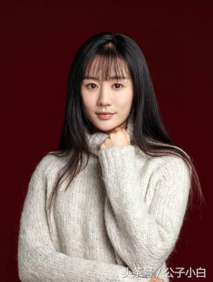 但是其中饰演长大后的秦淮茹小女儿槐花的演员曹琦却让人眼前一亮