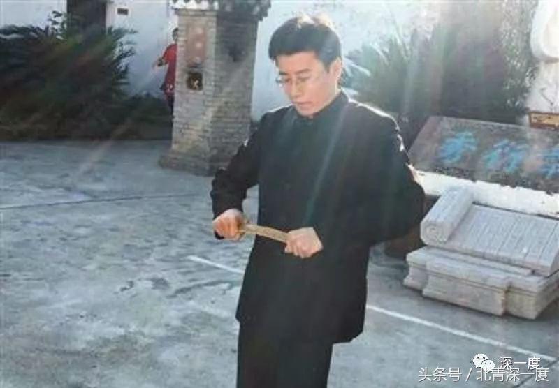 专治“问题学生”的豫章书院：态度不好戒尺上身，想自杀被抽鞭子