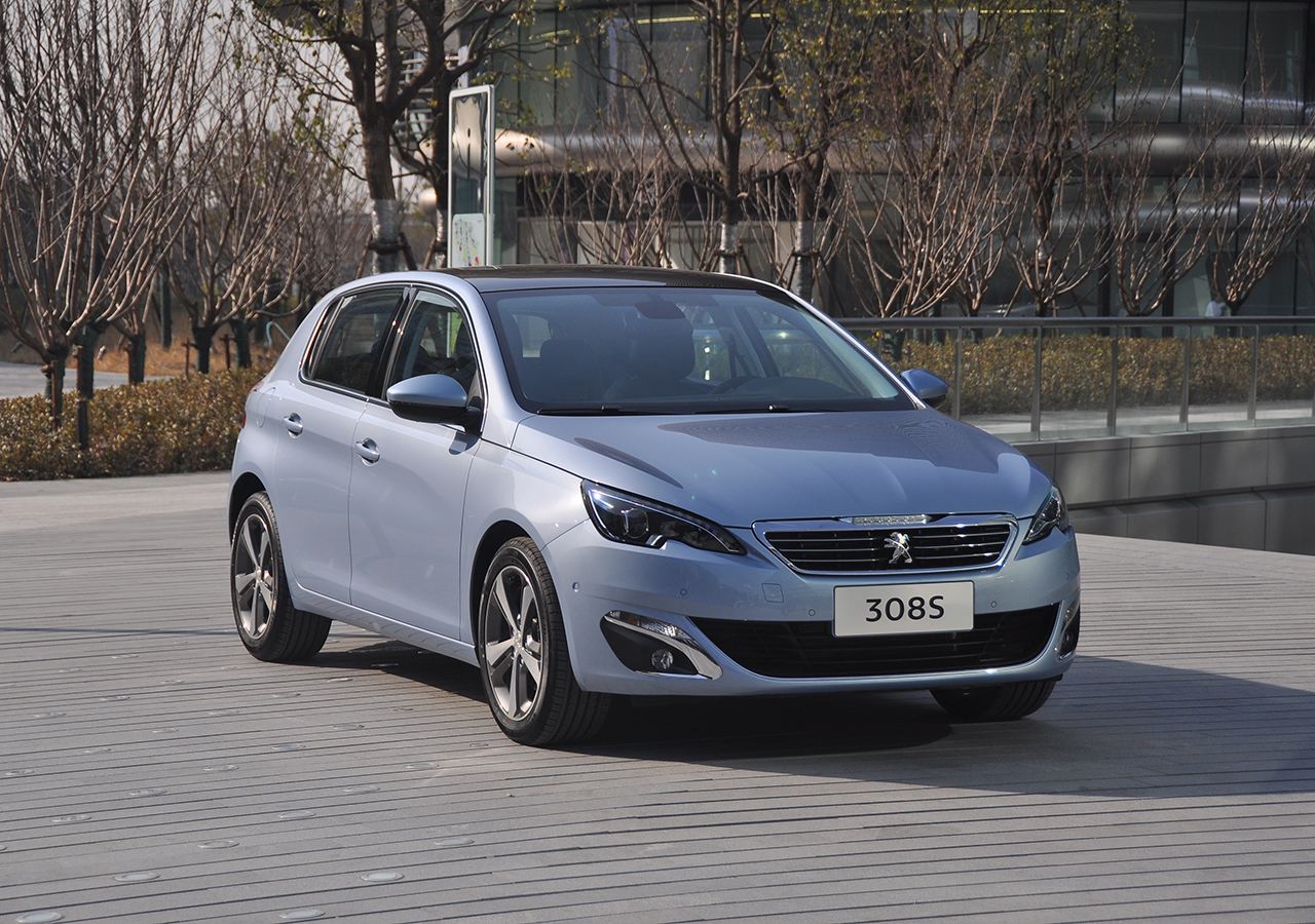 仅12万起,但在华销量比法拉利还少,短评标致308s