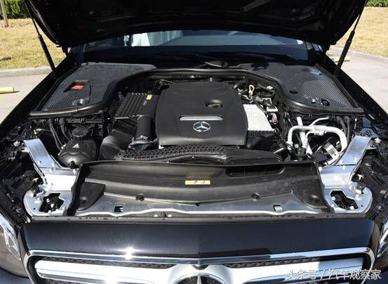 新款奔驰E300和新款宝马5系的对比