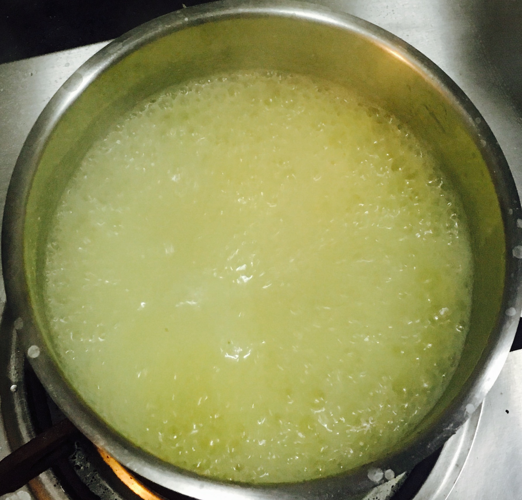 怎样做出粘乎乎的玉米面粥？快捷好喝的玉米面粥的家常做法