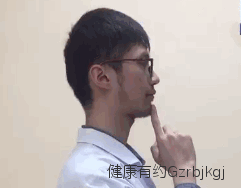 “抖肩舞”“职场卸膊操”能治肩颈痛？医生说不如练这7个小动作