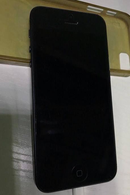 苹果5s黑色真机图片(怀念) - 赤虎壹号