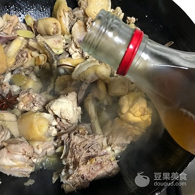 栗子黃燜雞,栗子黃燜雞做法