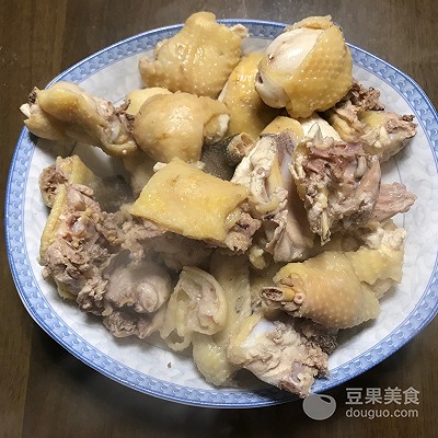 栗子黄焖鸡,栗子黄焖鸡做法