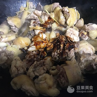 栗子黄焖鸡,栗子黄焖鸡做法