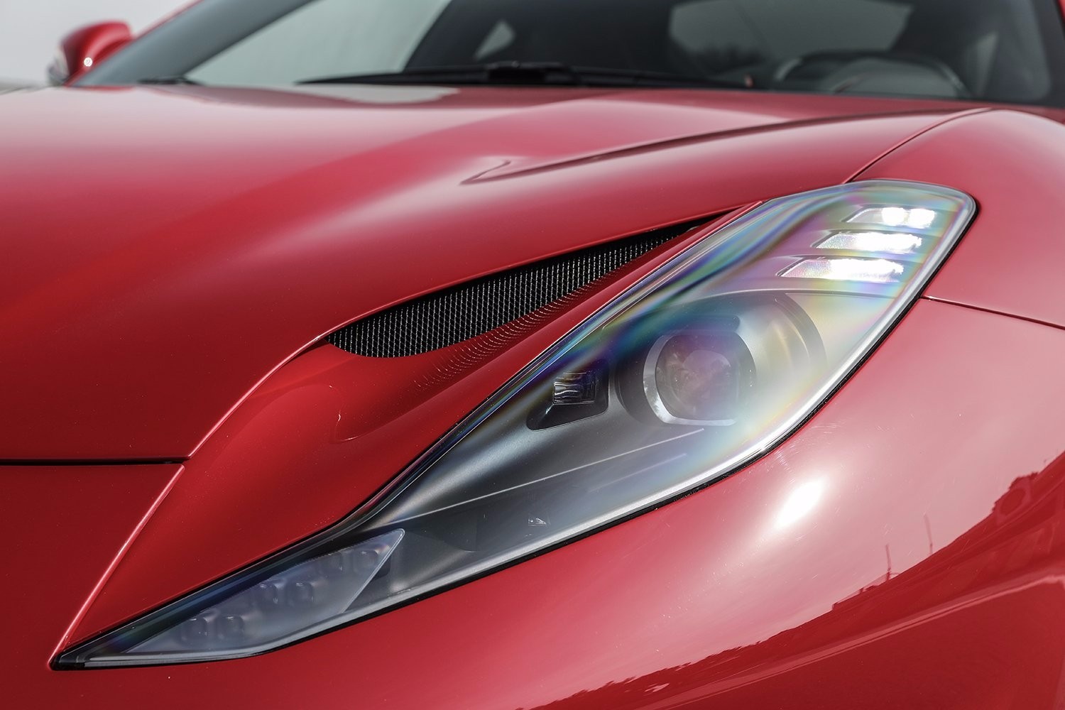 大劲撩车：2.9S破百法拉利812Superfast