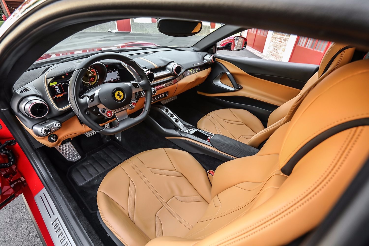大劲撩车：2.9S破百法拉利812Superfast