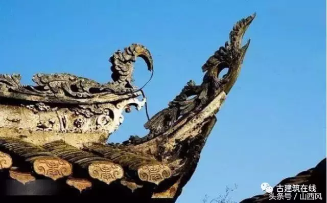 一方天地间的建筑之美：宏伟与精致的交融