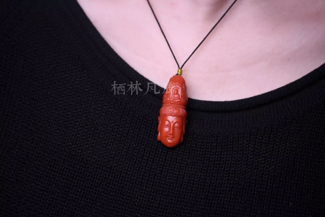 女性朋友常问：我们可以佩戴观音吗？