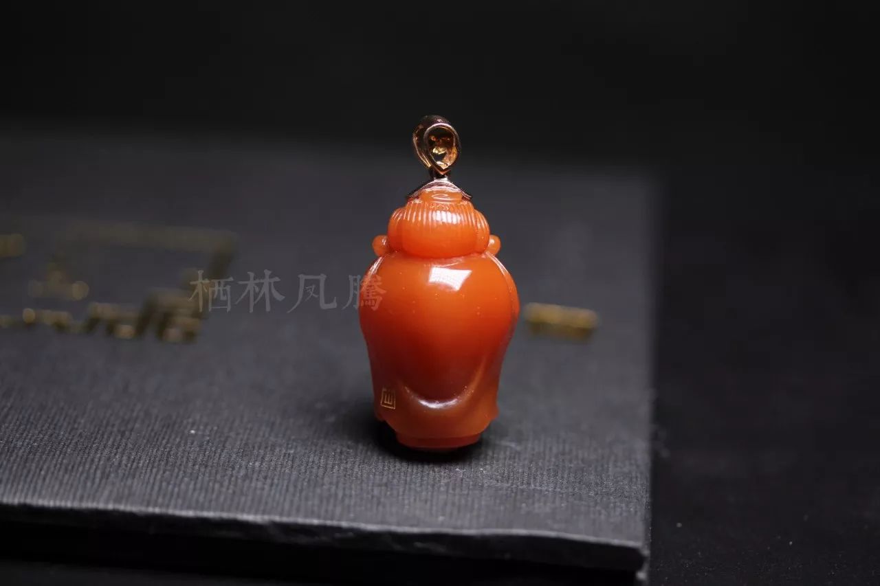 女性朋友常问：我们可以佩戴观音吗？