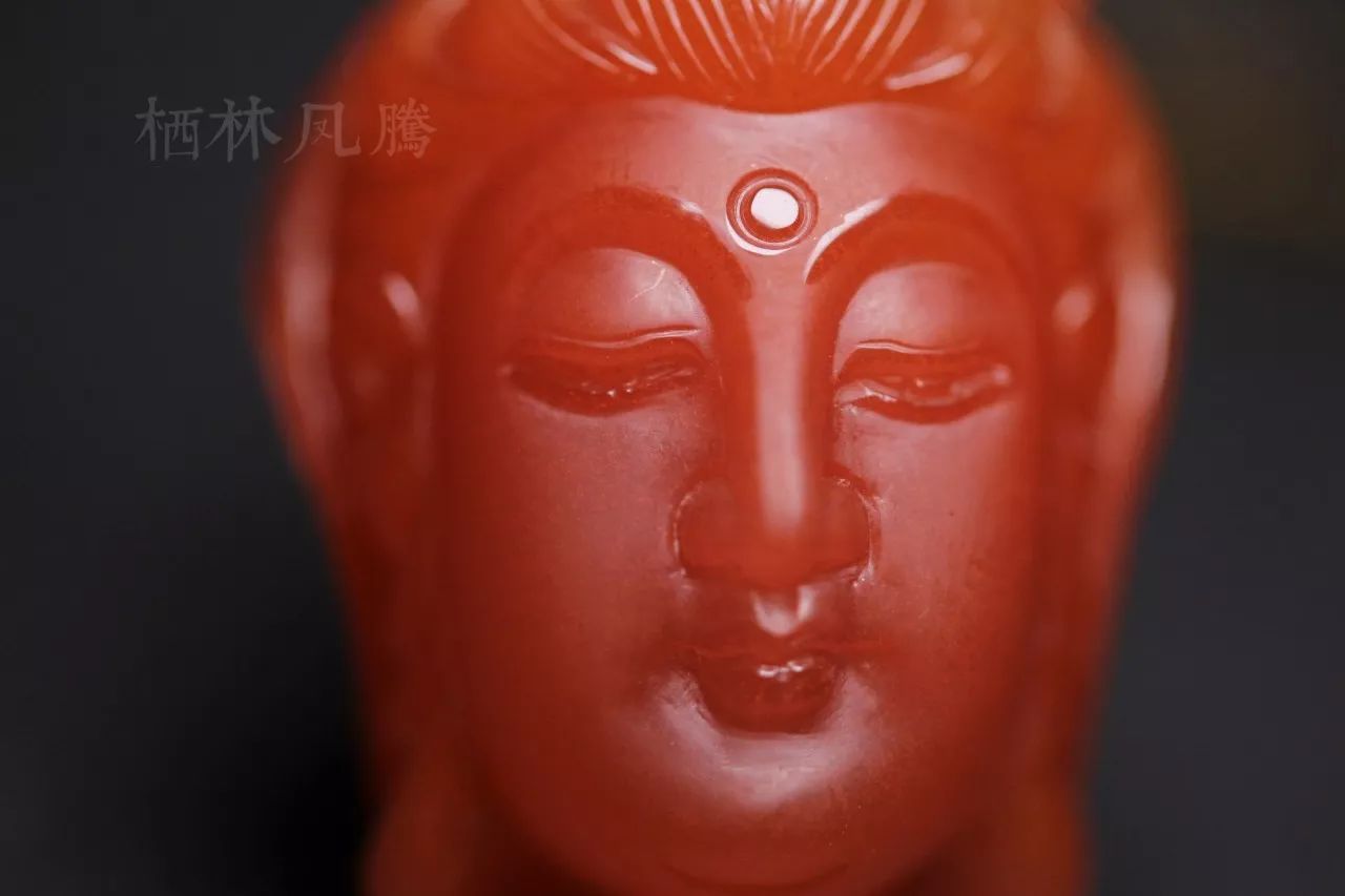 女性朋友常问：我们可以佩戴观音吗？