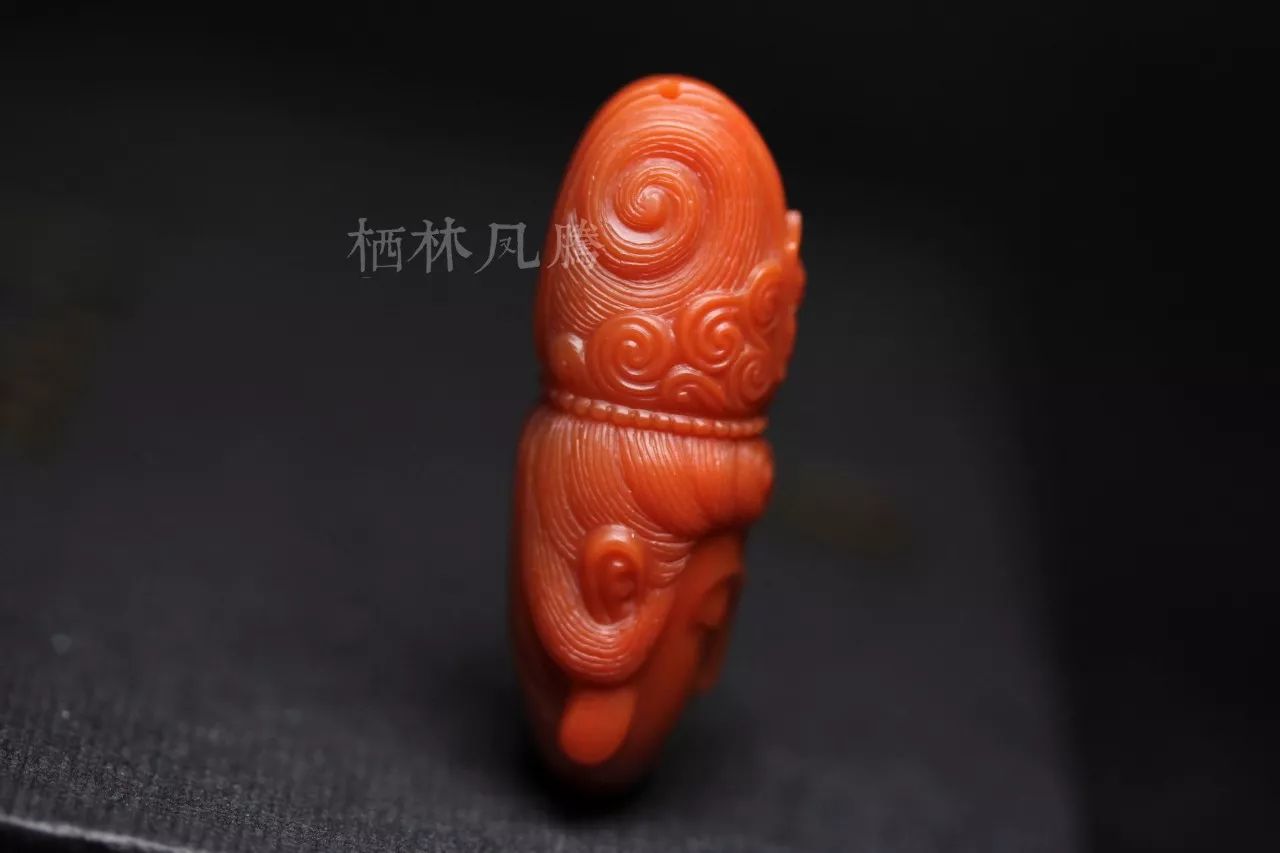 女性朋友常问：我们可以佩戴观音吗？