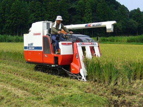日本二手農(nóng)機、收割機進口流程及注意事項！