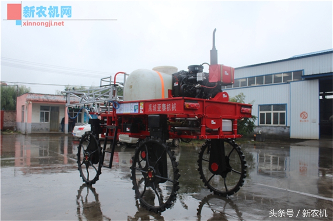新農機網友情提示，二手農機已孕育出千億元大市場！