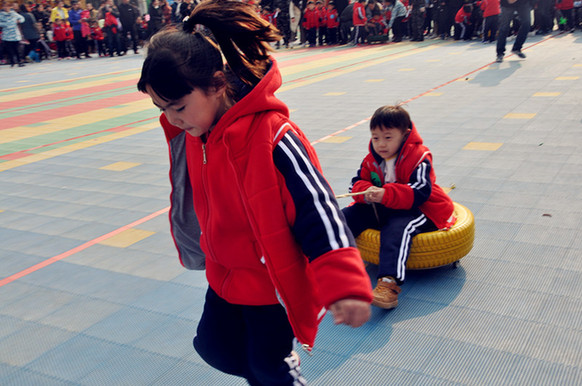 邳州市新城幼儿园举办冬季趣味亲子运动会