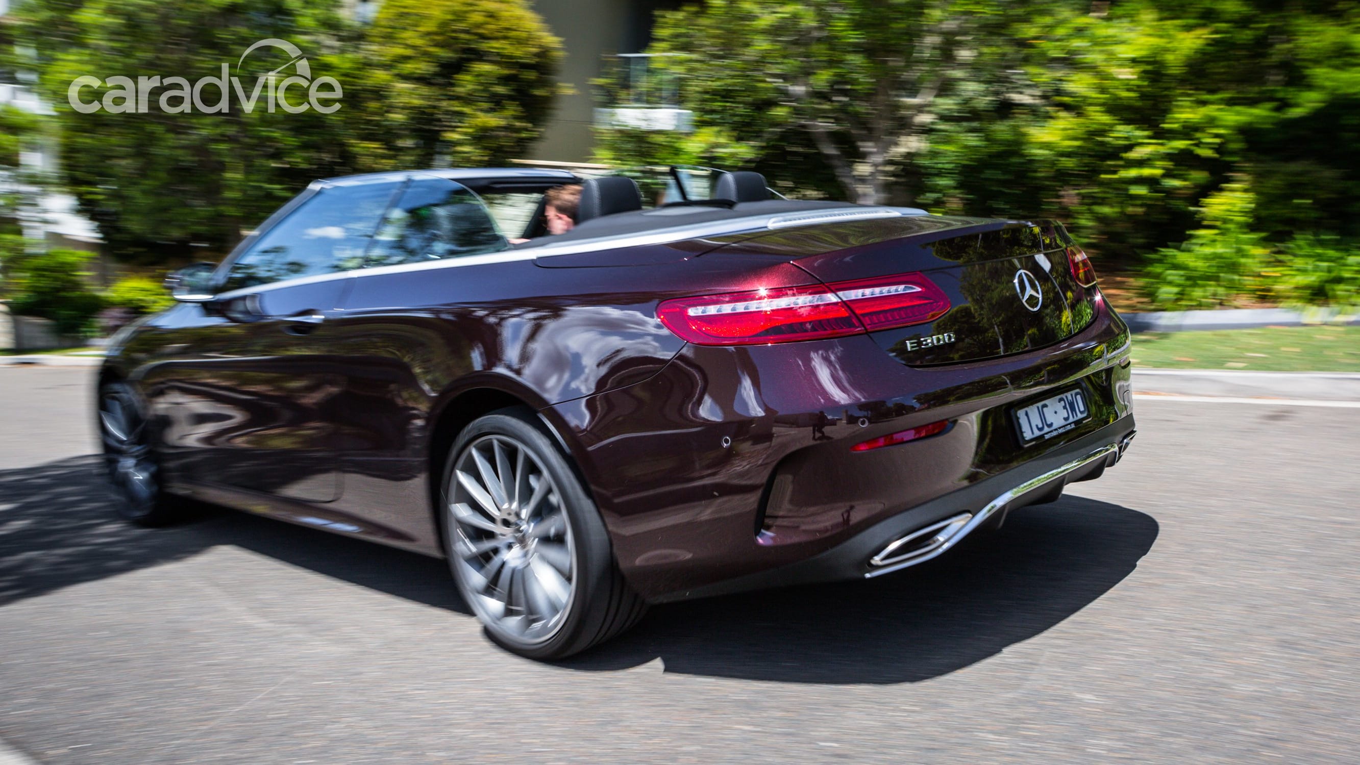 奔驰敞篷车20万以下(奔驰敞篷车20万以下推荐)