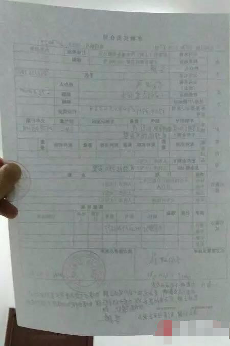 在车展260万全款买辆美国豪华房车，事后却不能上牌，悲剧了