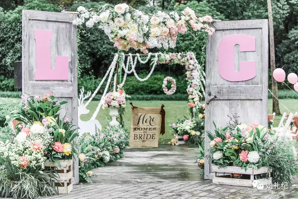 真实婚礼l 结婚不在酒店在社区活动中心，这位新娘被婆家刮目相看