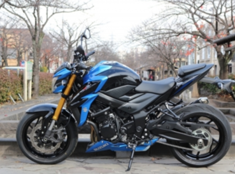 体验凶悍的铃木GSX-S750中级排量街车