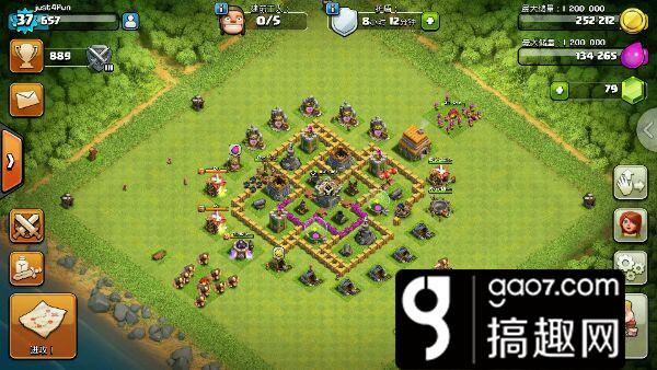 搞趣网：部落冲突6本怎么防野猪和胖子 6本护资源布阵