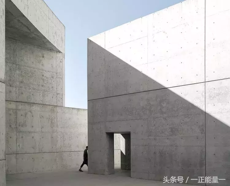 破镜不能重圆，别等心寒了再说珍惜