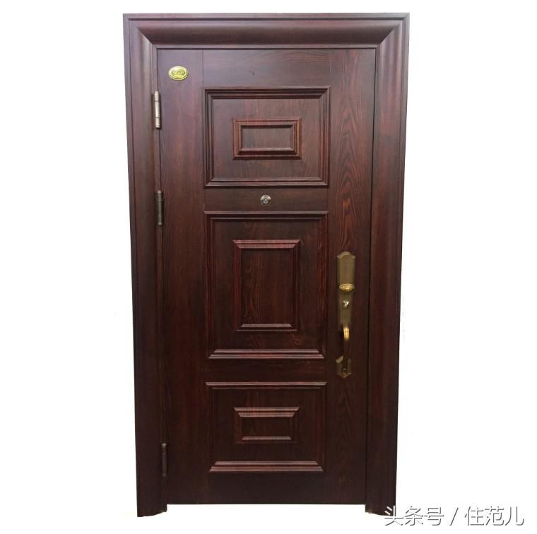 逛了一圈建材市场，我还是决定买被人嫌弃最多的红棕色防盗门