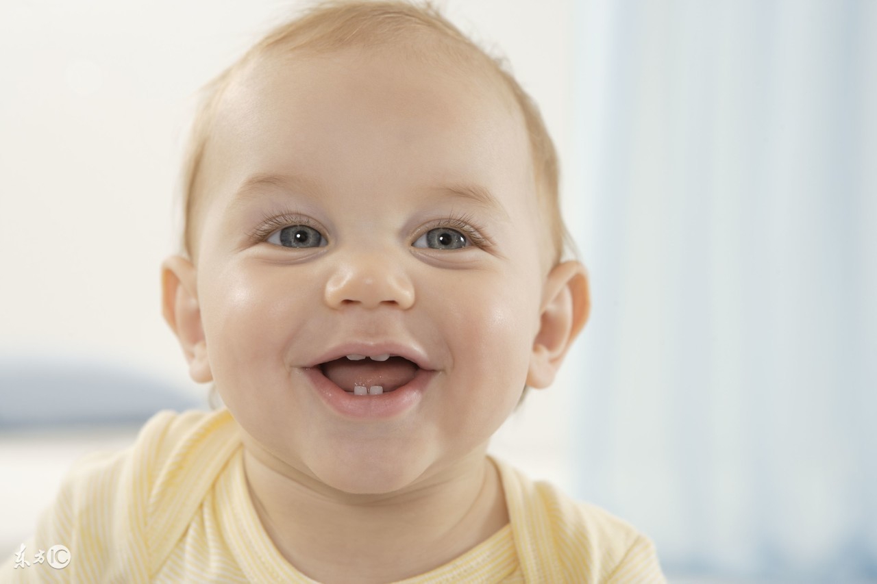 新生儿几个月出牙齿(宝宝长牙顺序与护理措施)-优刊号