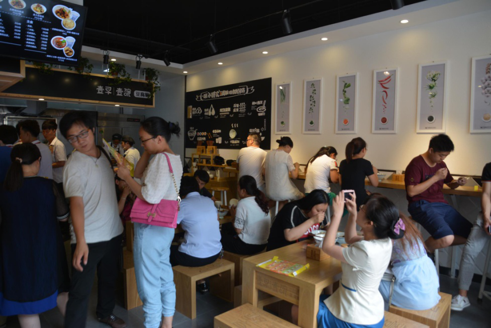 创业开早餐店,应该加盟还是自己单干开店呢?想创业的你必须看!